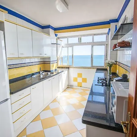 Piso Primera Linea De Playa * 马拉加